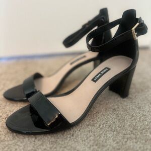 Nine West Black Heels Classic Block Design